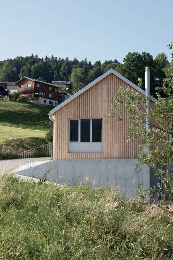 Ofenbau Voppichler – Firmengebäude des familiengeführten Handwerksbetrieb in Egg im Bregenzerwald.